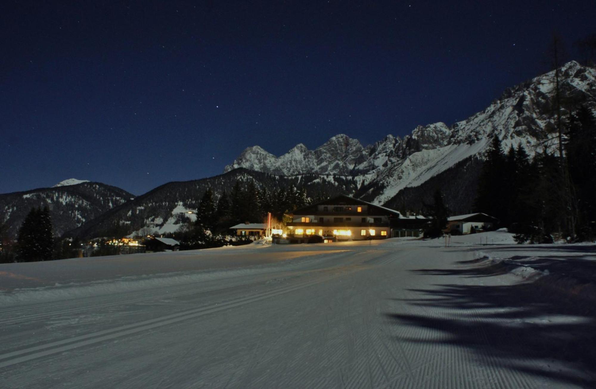 Kraftplatz Am Dachstein - Herold - Fuer Ruhesuchende Und Sportlich Aktive Ramsau am Dachstein Exteriör bild